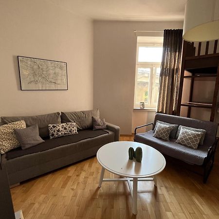 Downtown Apartment B Cracovie Extérieur photo